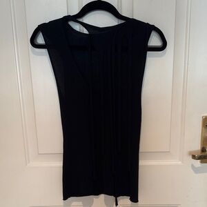 Chic Black Sleeveless Tank Top